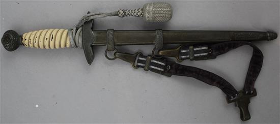 A Third Reich second pattern Luftwaffe officers dagger & bayonet